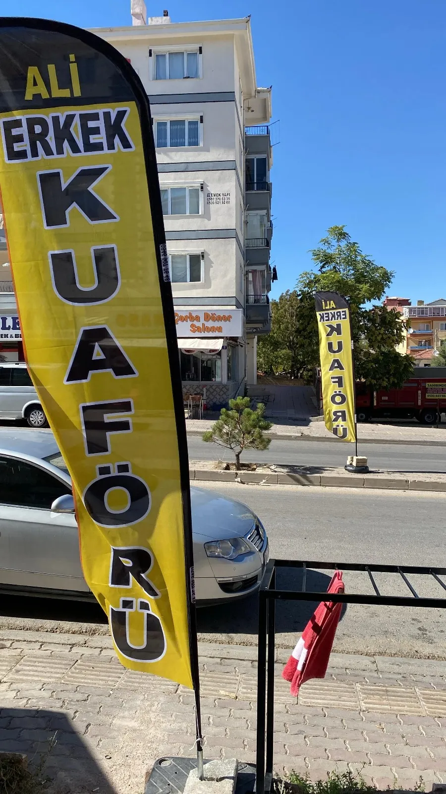 Erkek Kuaförü Yelken Bayrağı-23