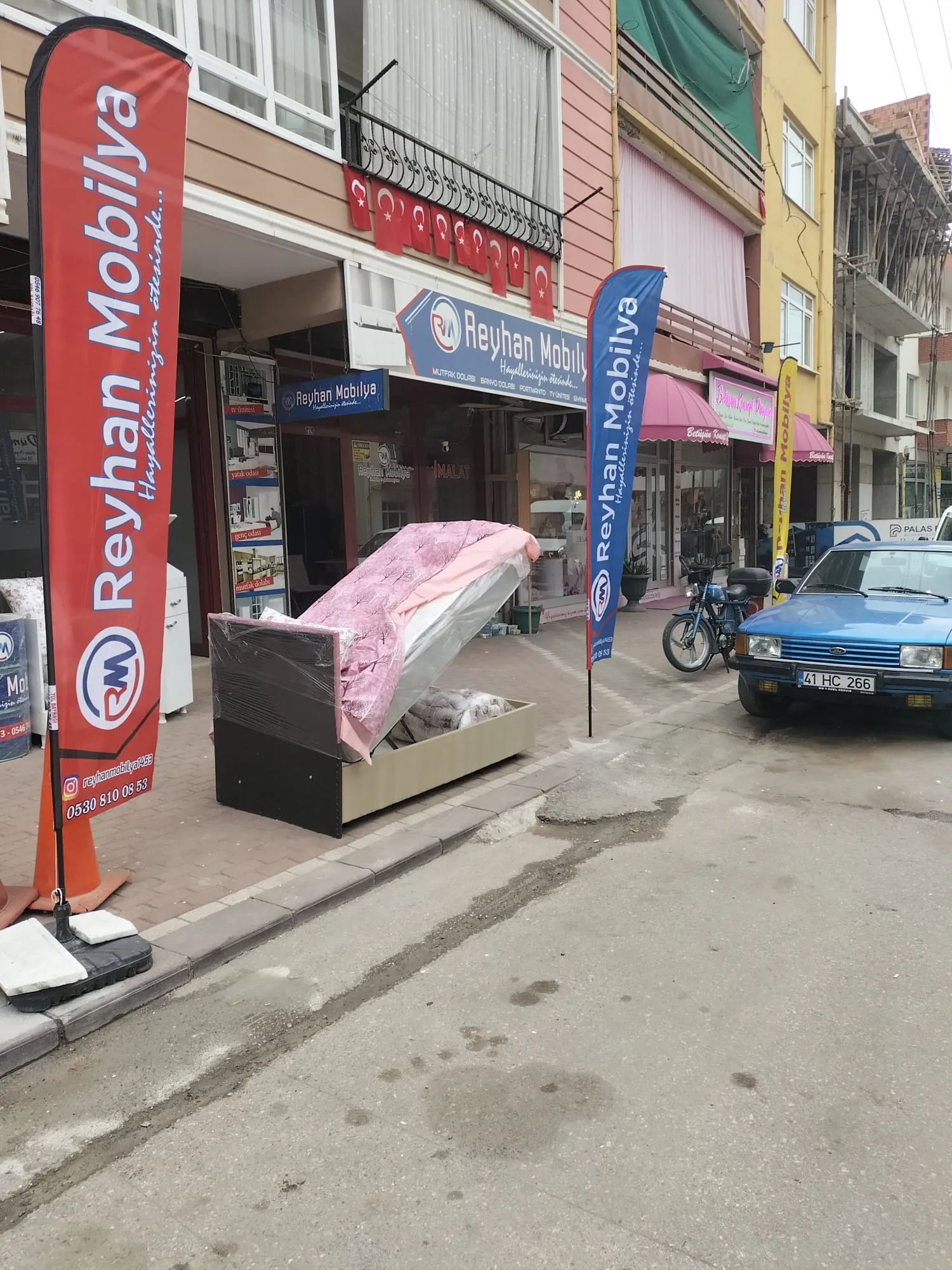 Mobilyacı Yelken Bayrağı-36