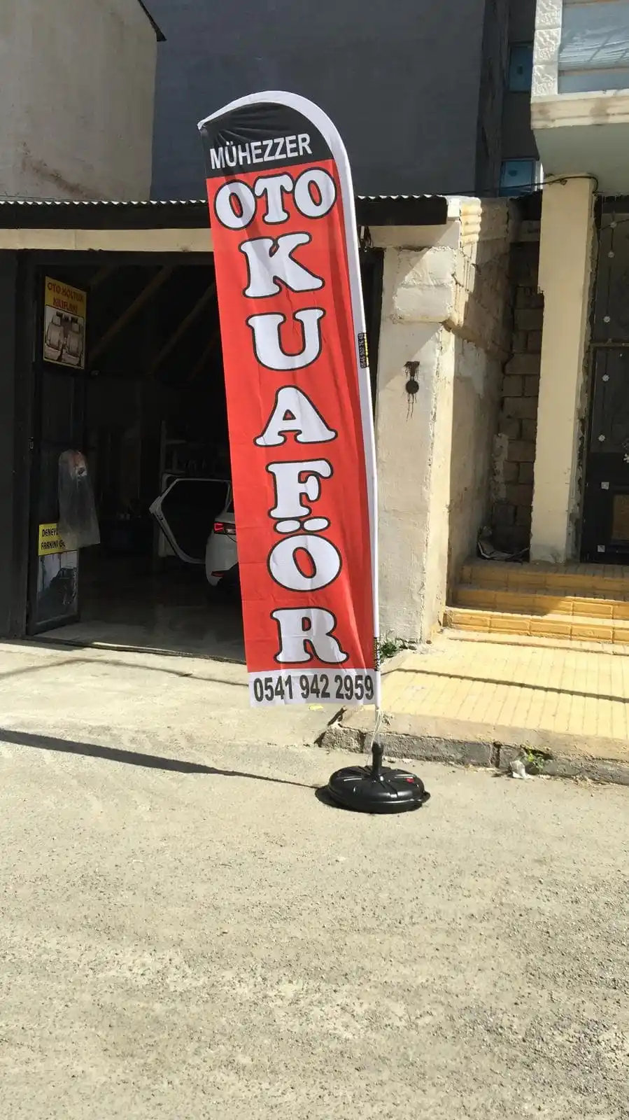 Oto Kuaför Yelken Bayrağı-1